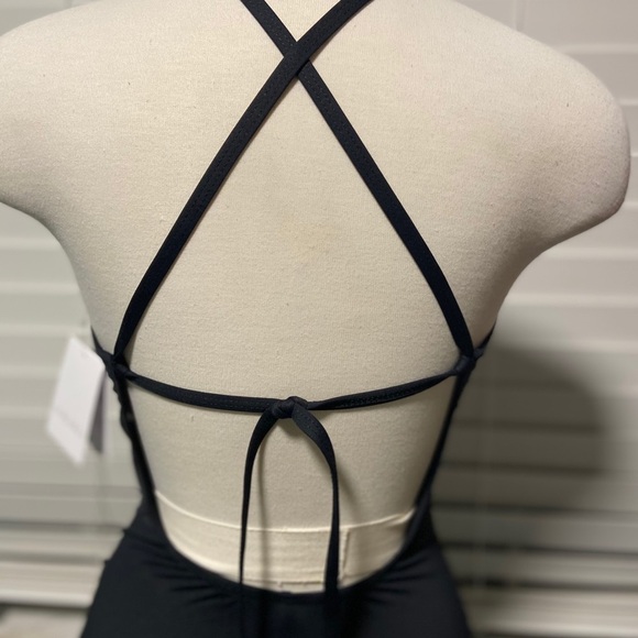 LA BLANCA macrame front halter swimwear - Picture 6 of 15